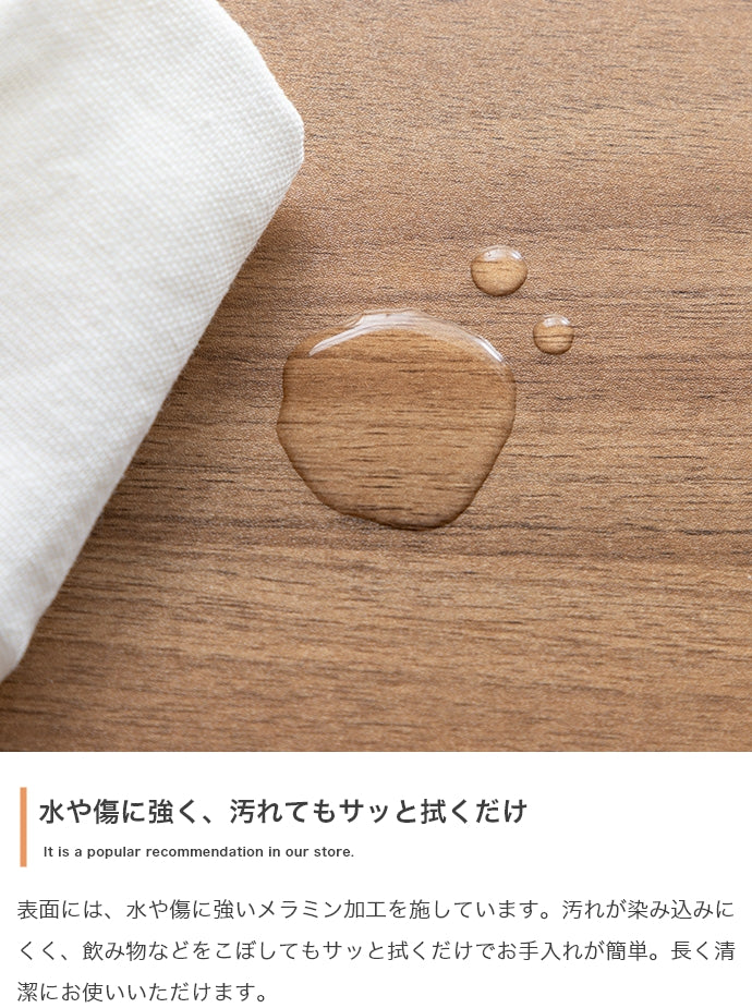 Lucas 脚付きキャビネット